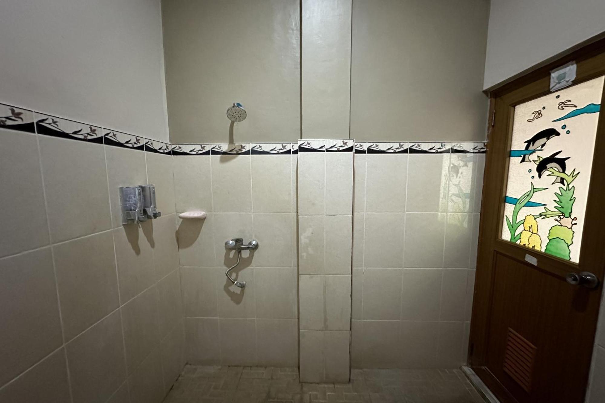 Taxa Raya Guest House ليجيان المظهر الخارجي الصورة